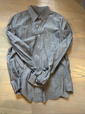 J. Crew Men's Heather Gray Long-Sleeve Button-Down Shirt